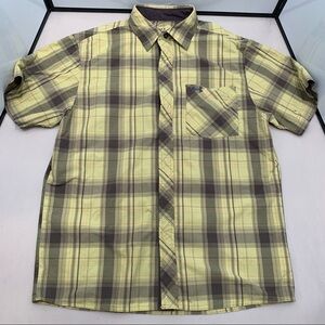 Under Armour Snap Shirt Mens Medium The New Prototype Short Sleeve Plaid Yellow